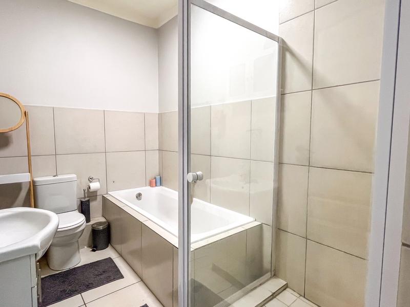 3 Bedroom Property for Sale in De Zoete Inval Western Cape